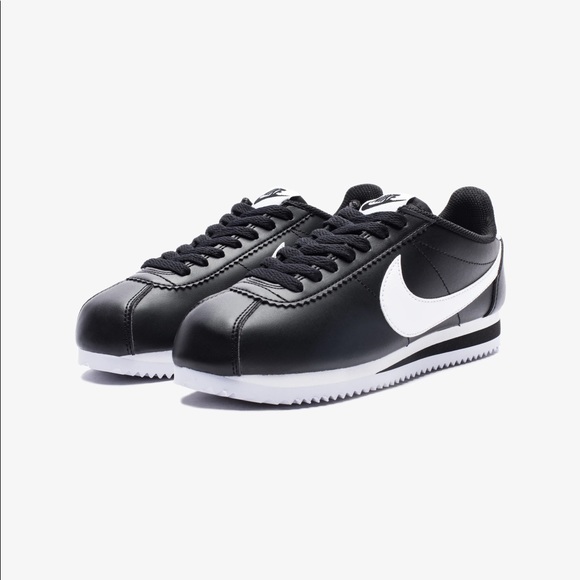 Nike Shoes - WMNS CLASSIC CORTEZ LEATHER